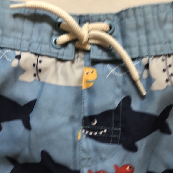 Gymboree boys shark swim trunks size 2T - Picture 2 of 7